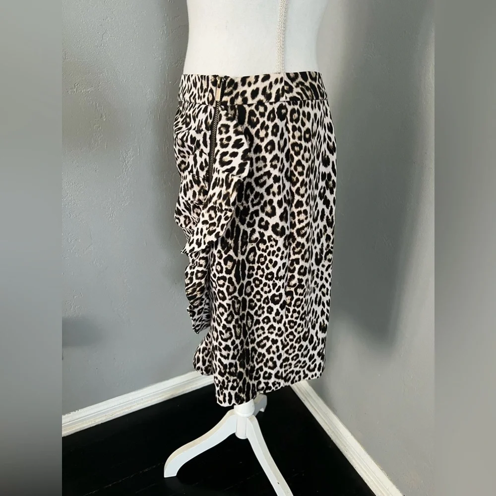 New NY&C Animal Print Skirt size 8